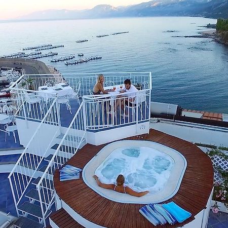 Bue Marino Hotel & Roof Lounge Cala Gonone Kültér fotó